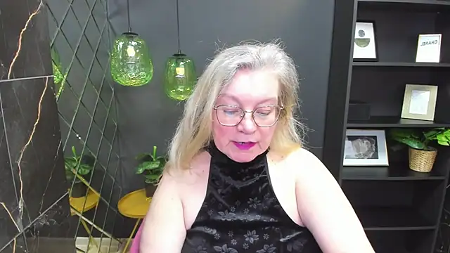 NataliMellow online show from December 2024 04:57:01 PM