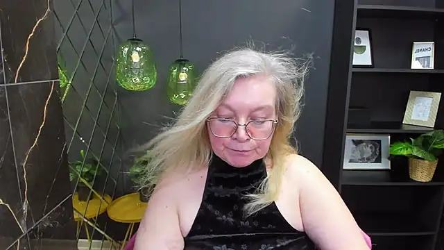 NataliMellow online show from December 2024 07:31:02 PM