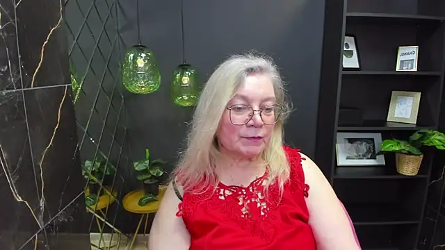 NataliMellow online show from December 2024 04:30:01 PM