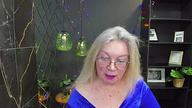 NataliMellow online show from December 2024 01:14:01 PM