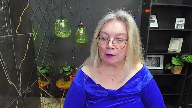 NataliMellow online show from December 2024 04:40:01 PM
