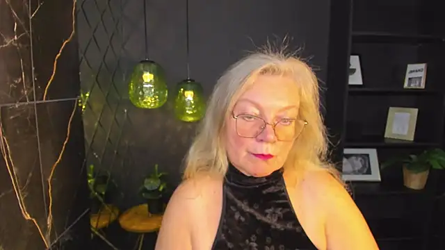 Snapshot of NataliMellow chatting on October 2025 01:07:01 PM NataliMellow online show from October 2025 01:07:01 PM