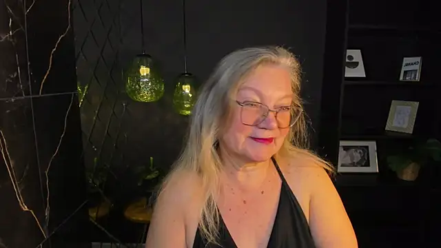 Snapshot of NataliMellow chatting on November 2025 01:02:01 PM NataliMellow online show from November 2025 01:02:01 PM