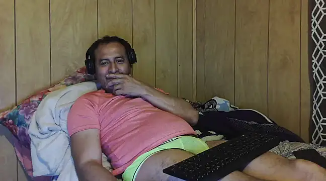 Snapshot of dantehot2020 chatting on December 2024 04:42:02 AM dantehot2020 online show from December 2024 04:42:02 AM