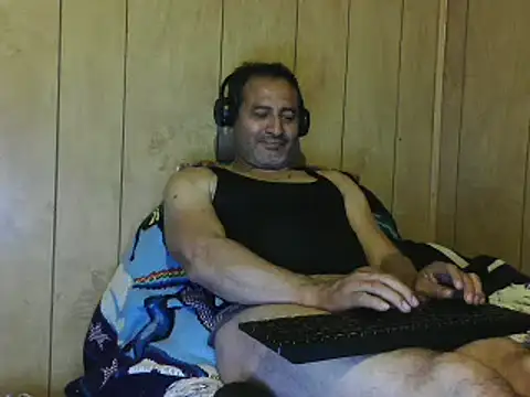 Snapshot of dantehot2020 chatting on December 2024 01:57:02 AM dantehot2020 online show from December 2024 01:57:02 AM