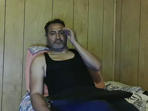 Snapshot of dantehot2020 chatting on January 2025 10:44:01 PM dantehot2020 online show from January 2025 10:44:01 PM