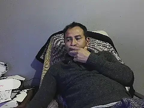 Snapshot of dantehot2020 chatting on January 2025 03:36:02 AM dantehot2020 online show from January 2025 03:36:02 AM