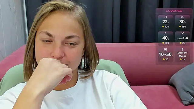 Snapshot of TataArdent chatting on October 2025 08:39:02 PM TataArdent online show from October 2025 08:39:02 PM