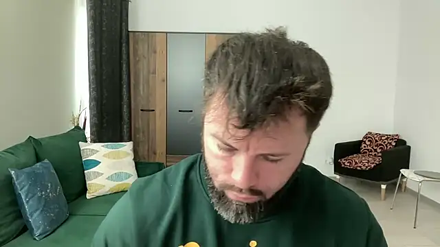 Snapshot of AlphaSparks chatting on December 2024 06:40:01 AM AlphaSparks online show from December 2024 06:40:01 AM