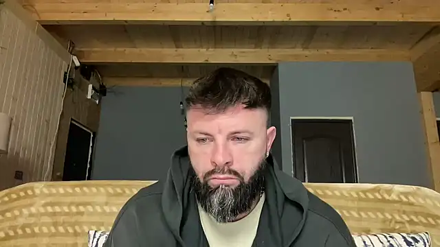 Snapshot of AlphaSparks chatting on November 2025 04:14:01 AM AlphaSparks online show from November 2025 04:14:01 AM