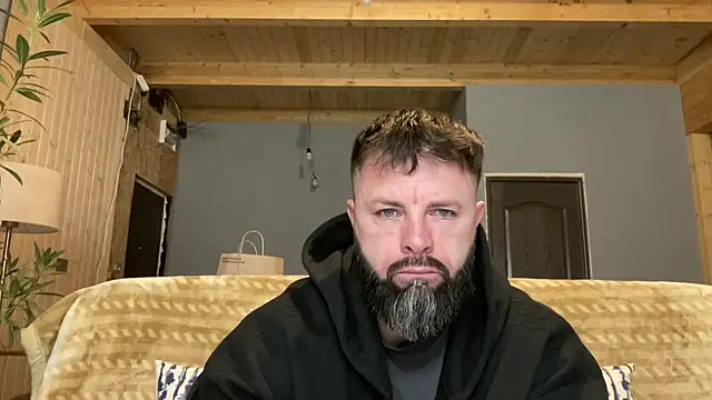 Snapshot of AlphaSparks chatting on November 2025 03:49:02 AM AlphaSparks online show from November 2025 03:49:02 AM