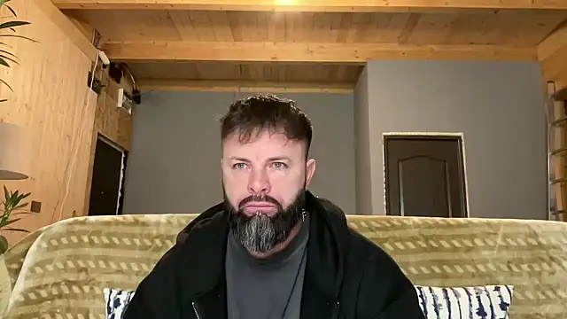 Snapshot of AlphaSparks chatting on November 2025 04:01:02 AM AlphaSparks online show from November 2025 04:01:02 AM