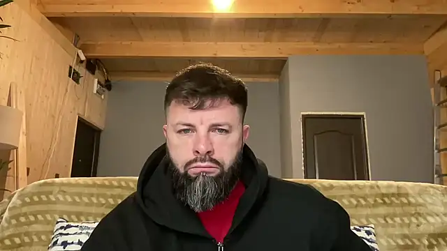 Snapshot of AlphaSparks chatting on November 2025 03:50:01 AM AlphaSparks online show from November 2025 03:50:01 AM