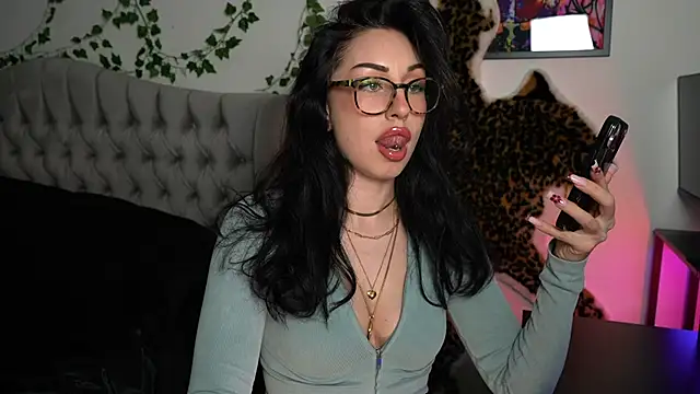 Estherjizz online show from September 2025 04:42:02 PM