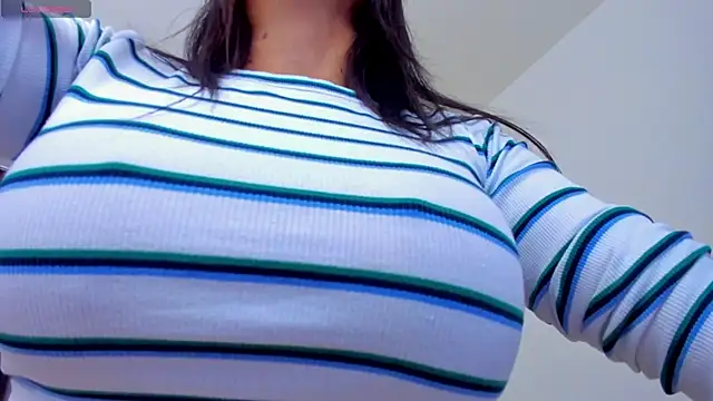Sarah Stone  online show from January 2025 10:45:01 PM