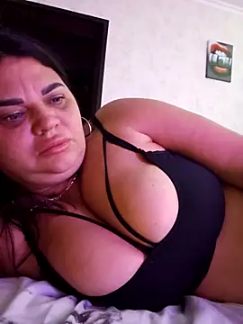 Snapshot of littleRikka chatting on November 2025 08:21:01 PM littleRikka online show from November 2025 08:21:01 PM