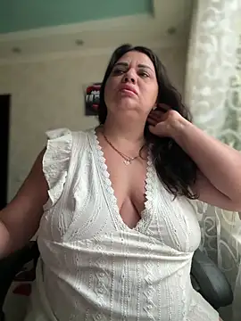 Snapshot of littleRikka chatting on November 2025 07:47:02 AM littleRikka online show from November 2025 07:47:02 AM