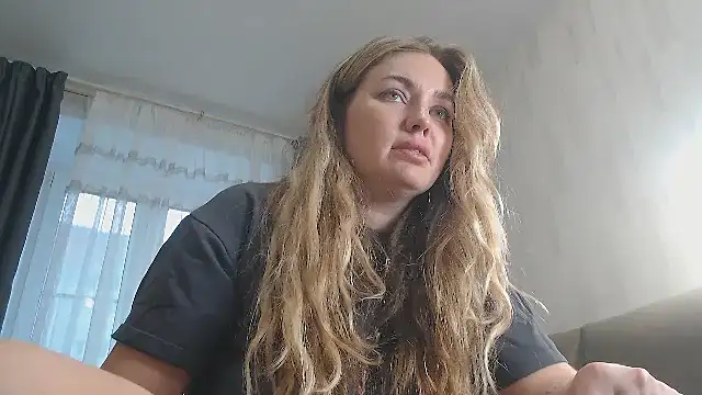 xxkristinaxx online show from October 2025 12:15:01 PM