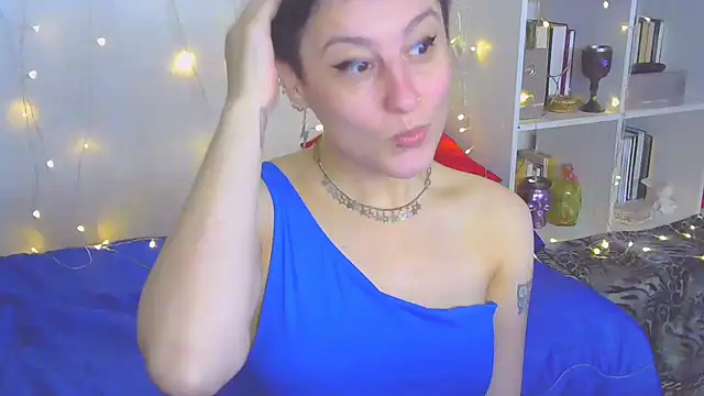 Snapshot of MartaBounty chatting on December 2024 01:26:01 AM MartaBounty online show from December 2024 01:26:01 AM
