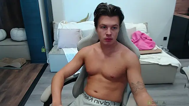 Snapshot of Sunny-Girl1 chatting on October 2025 06:33:01 AM Sunny-Girl1 online show from October 2025 06:33:01 AM