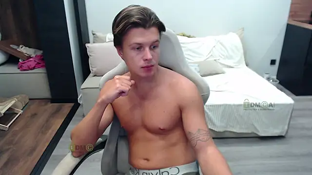 Snapshot of Sunny-Girl1 chatting on October 2025 05:44:02 PM Sunny-Girl1 online show from October 2025 05:44:02 PM