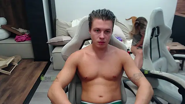 Snapshot of Sunny-Girl1 chatting on October 2025 08:33:01 PM Sunny-Girl1 online show from October 2025 08:33:01 PM