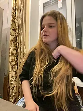 Snapshot of -MimmiLissa- chatting on October 2025 03:35:02 PM -MimmiLissa- online show from October 2025 03:35:02 PM