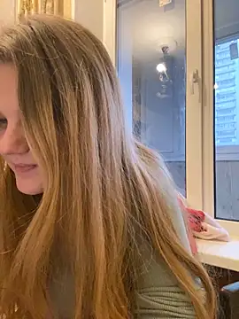 Snapshot of -MimmiLissa- chatting on October 2025 04:12:01 AM -MimmiLissa- online show from October 2025 04:12:01 AM