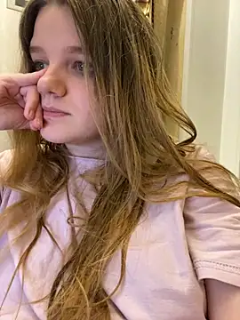 Snapshot of -MimmiLissa- chatting on November 2025 08:08:01 PM -MimmiLissa- online show from November 2025 08:08:01 PM