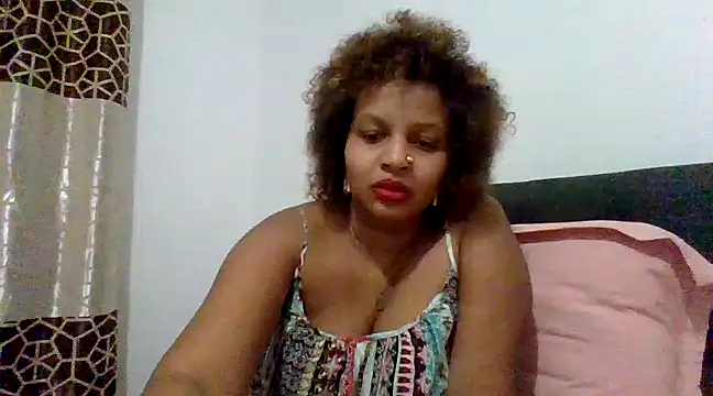 Snapshot of Nathyjess195 chatting on January 2025 03:39:02 AM Nathyjess195 online show from January 2025 03:39:02 AM