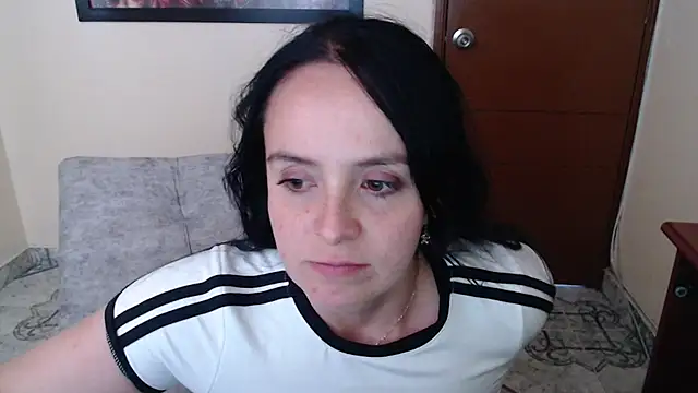 Snapshot of antara_hotgirl chatting on September 2025 06:19:02 PM antara hotgirl online show from September 2025 06:19:02 PM