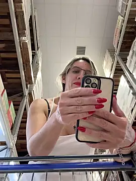 Snapshot of Gatitacarlita chatting on December 2024 06:29:01 PM Gatitacarlita online show from December 2024 06:29:01 PM