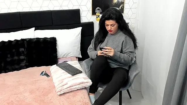 Heidix online show from February 2025 04:42:02 AM