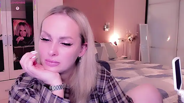 Snapshot of Libby_Nora chatting on October 2025 09:51:02 AM Libby Nora online show from October 2025 09:51:02 AM