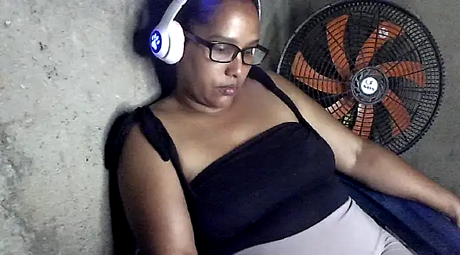 Damita999 online show from January 2025 02:27:02 AM