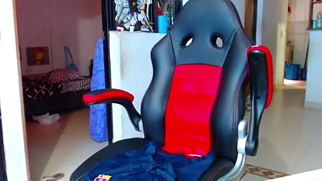 Lion Grrr online show from October 2025 07:42:02 PM