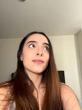 Snapshot of swrennn19 chatting on December 2024 06:17:02 PM swrennn19 online show from December 2024 06:17:02 PM