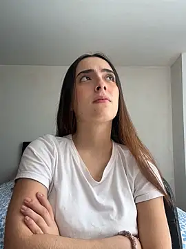 Snapshot of swrennn19 chatting on December 2024 04:20:01 PM swrennn19 online show from December 2024 04:20:01 PM