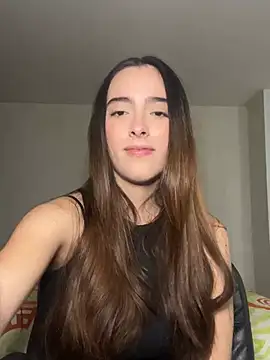 Snapshot of swrennn19 chatting on December 2024 06:53:01 PM swrennn19 online show from December 2024 06:53:01 PM