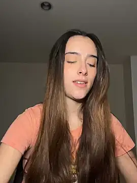 Snapshot of swrennn19 chatting on January 2025 04:38:01 PM swrennn19 online show from January 2025 04:38:01 PM