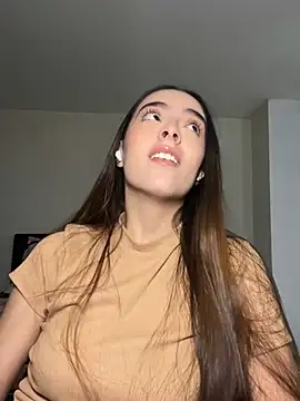 Snapshot of swrennn19 chatting on January 2025 06:21:01 PM swrennn19 online show from January 2025 06:21:01 PM