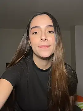 Snapshot of swrennn19 chatting on January 2025 11:07:01 PM swrennn19 online show from January 2025 11:07:01 PM