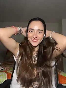 Snapshot of swrennn19 chatting on January 2025 11:02:01 PM swrennn19 online show from January 2025 11:02:01 PM