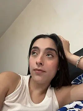 Snapshot of swrennn19 chatting on February 2025 05:37:01 PM swrennn19 online show from February 2025 05:37:01 PM