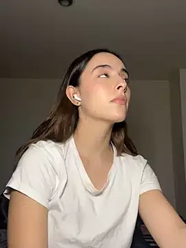 Snapshot of swrennn19 chatting on March 2025 11:14:01 PM swrennn19 online show from March 2025 11:14:01 PM