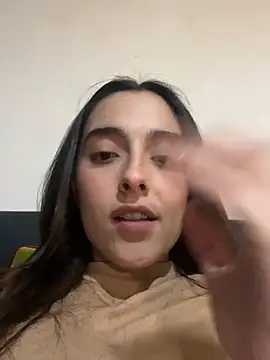 Snapshot of swrennn19 chatting on March 2025 11:05:01 PM swrennn19 online show from March 2025 11:05:01 PM