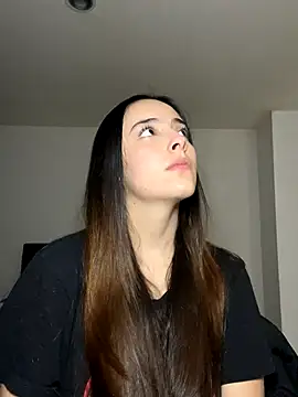 Snapshot of swrennn19 chatting on September 2025 03:35:02 PM swrennn19 online show from September 2025 03:35:02 PM