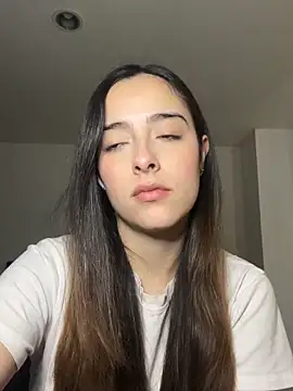 Snapshot of swrennn19 chatting on October 2025 03:10:02 PM swrennn19 online show from October 2025 03:10:02 PM