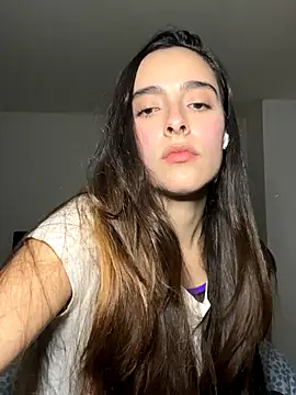 Snapshot of swrennn19 chatting on October 2025 01:03:02 AM swrennn19 online show from October 2025 01:03:02 AM