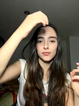 Snapshot of swrennn19 chatting on October 2025 11:37:01 PM swrennn19 online show from October 2025 11:37:01 PM